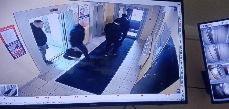 От нас не скрыться! От нас не скрыться!