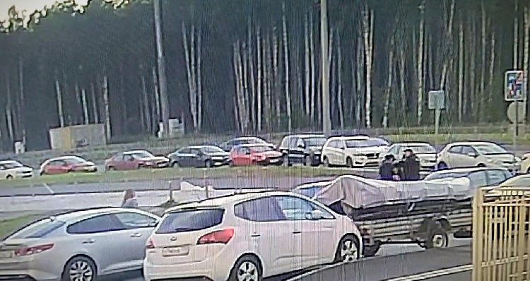 Драка на парковке жилого комплекса Драка на парковке жилого комплекса