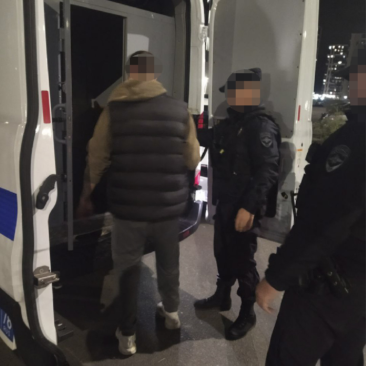 Не опять, а снова