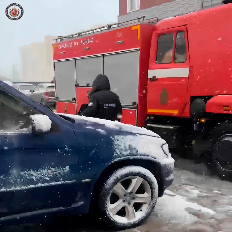 Возгорание автомобиля на территории ЖК Окла» Возгорание автомобиля на территории ЖК Окла»