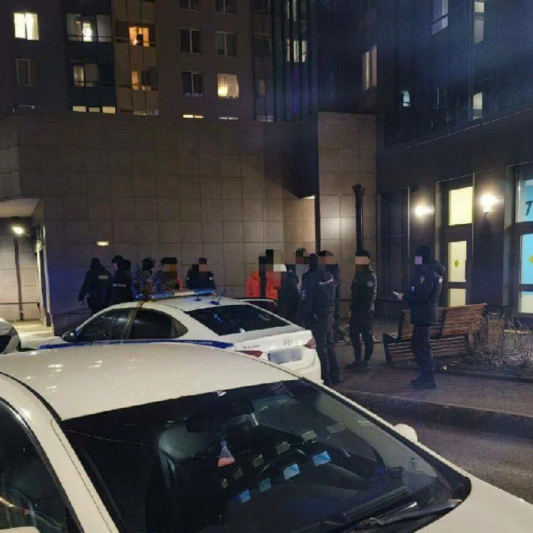 Потасовка в ЖК «Чистое небо» Потасовка в ЖК «Чистое небо»