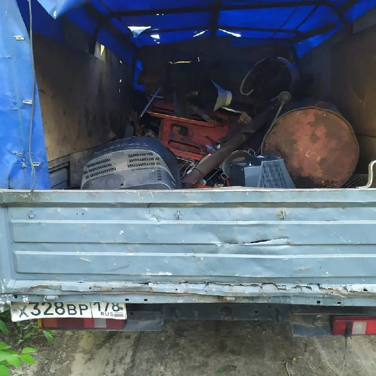 История похождений сборщиков металла продолжается