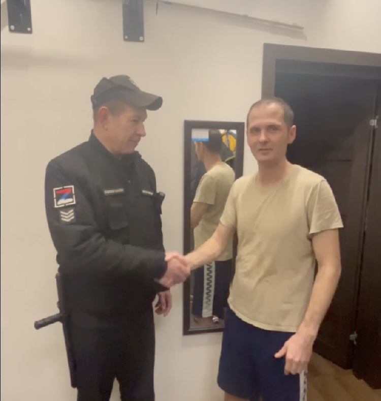 На руках до кареты