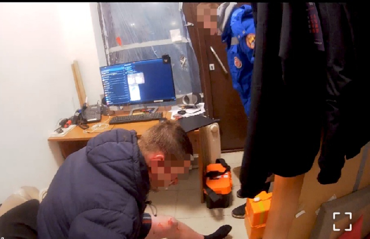 Нападение сзади