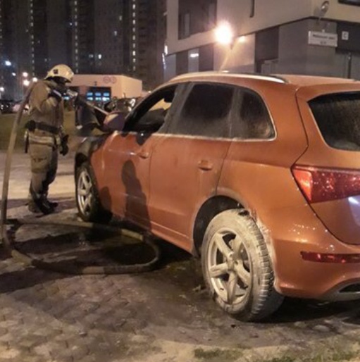 Возгорание автомобиля на территории ЖК Возгорание автомобиля на территории ЖК